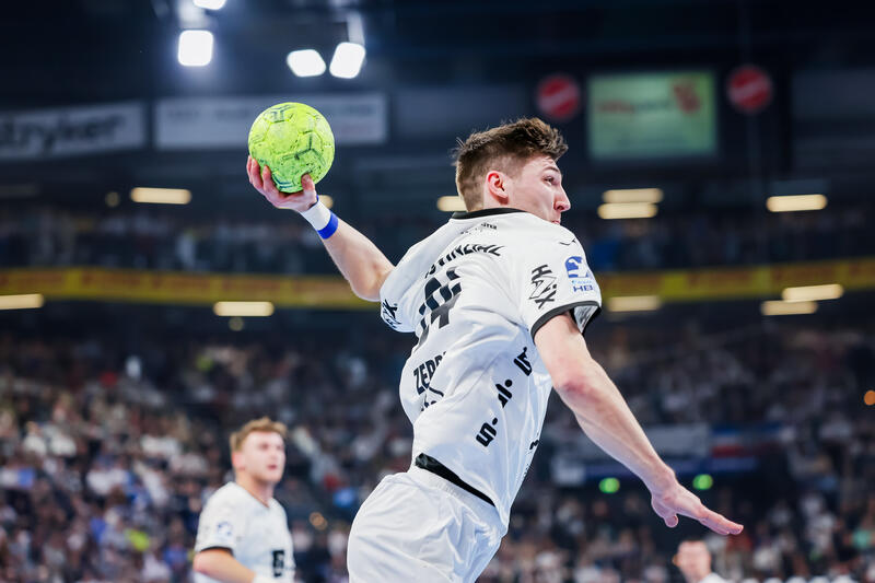 BL, TVB Stuttgart – THW Kiel 32:35 (19:23)
